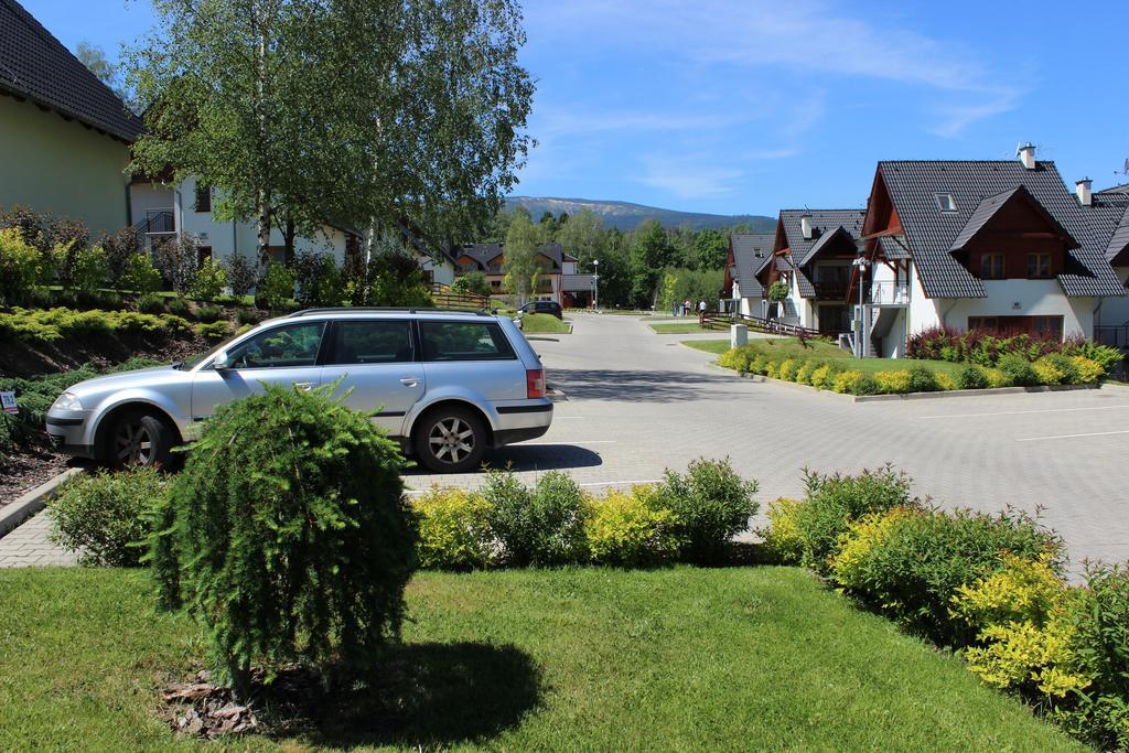 "Rodzinny Apartament Pod Sniezka 2" Na Osiedlu "Apartamenty Pod Sniezka" Karpacz Exterior photo